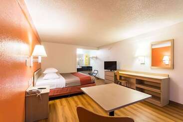 مُتل Travelodge By Wyndham Essington / Philadelphia Airport