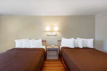 مُتل Travelodge By Wyndham Essington / Philadelphia Airport