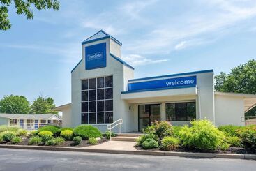 مُتل Travelodge By Wyndham Essington / Philadelphia Airport