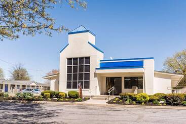 مُتل Travelodge By Wyndham Essington / Philadelphia Airport