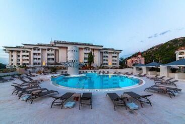 Faros Premium Beach - Icmeler
