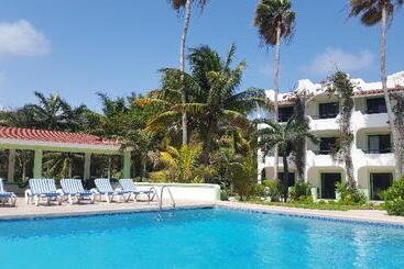 استراحتگاه Club Akumal Caribe