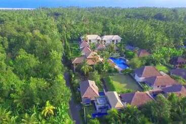 استراحتگاه Medewi Bay Retreat