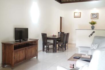 استراحتگاه Medewi Bay Retreat