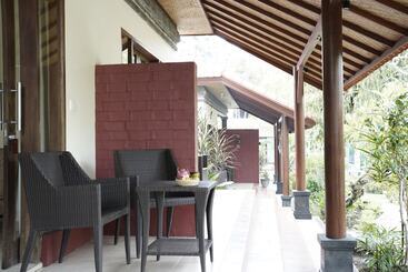 استراحتگاه Medewi Bay Retreat