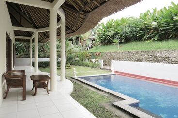 استراحتگاه Medewi Bay Retreat
