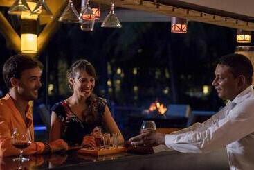 استراحتگاه Solana Beach Mauritius   Adults Only