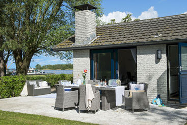 Loosdrecht Rien Van Den Broeke Village