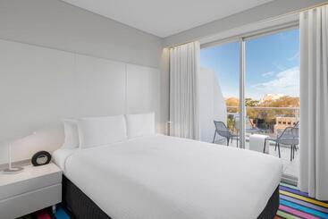 Adge Hotel And Residences