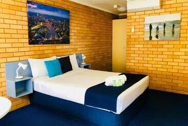 Bosuns Inn Motel