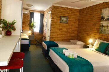 Bosuns Inn Motel
