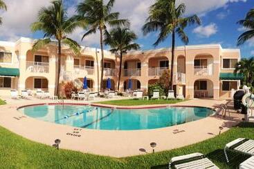 شقة فندقية Coral Key Inn