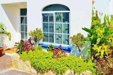 Corales Suites