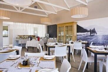 هتل Africa Safari Lodge