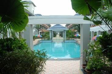 هتل Blue Lily Beach Resort