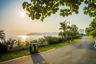 هتل Country Garden Silver Beach