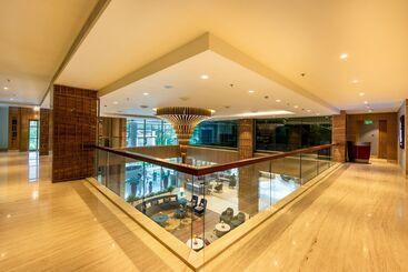هتل Express Inn The Business Luxury
