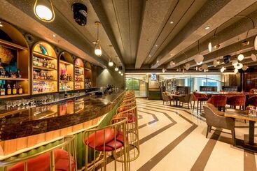 هتل Express Inn The Business Luxury