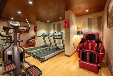 هتل Express Inn The Business Luxury