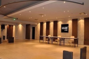 هتل Gallery Art