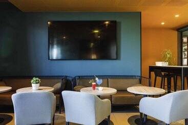 هتل Ibis Lyon Est Meyzieu