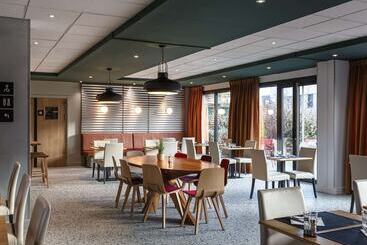 هتل Ibis Lyon Est Meyzieu