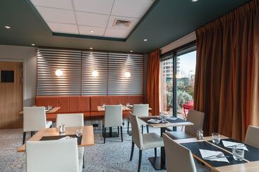 هتل Ibis Lyon Est Meyzieu