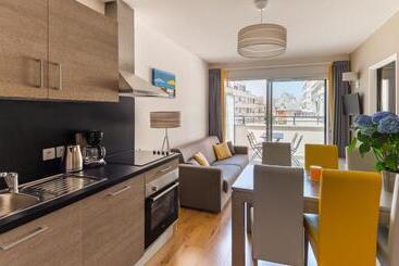 هتل Lagrange Vacances Les Patios Eugenie