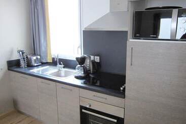 هتل Lagrange Vacances Les Patios Eugenie
