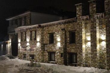 هتل Manthos Mountain Resort & Spa