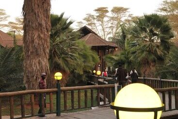 هتل Ol Tukai Lodge Amboseli