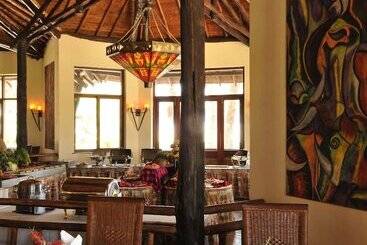 هتل Ol Tukai Lodge Amboseli