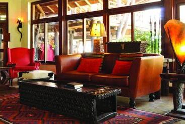 هتل Ol Tukai Lodge Amboseli
