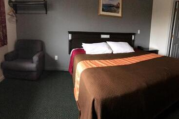 هتل Starlight Inn Canoga Park