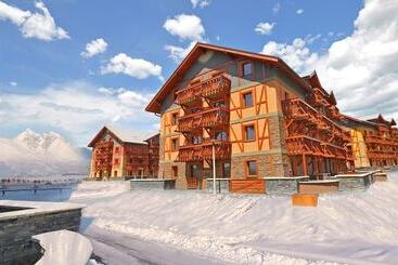 هتل Tatragolf Mountain Resort