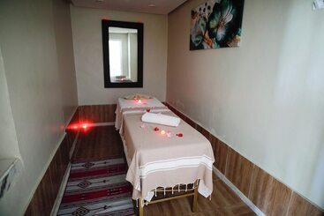 هتل Tmk L Atrium Yasmine By Turismark