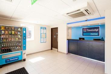 ホテル Travelodge Chertsey