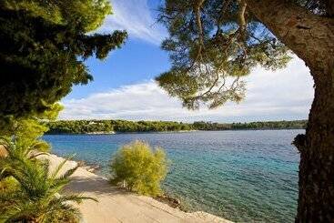 Illyrian Resort