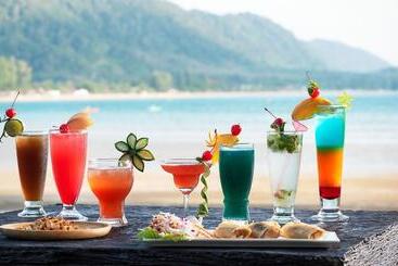 Kaw Kwang Beach Resort