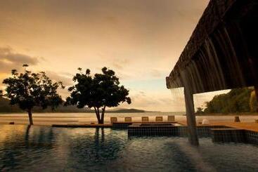 Kaw Kwang Beach Resort