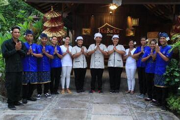 استراحتگاه Kubuku Eco Dive Lodge And Yoga