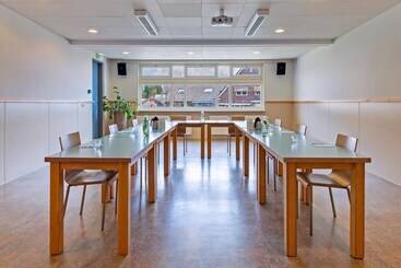 Stayokay Hostel Noordwijk