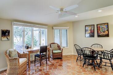 هتل Beach Lagoon Villa 309