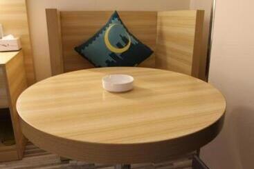 هتل City Comfort Inn Baise Jingxi Caifu Plaza