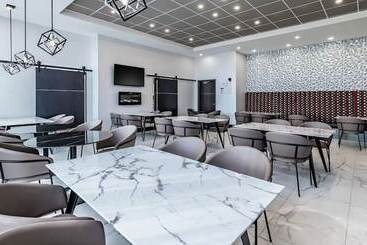 هتل Hyatt Place Toronto   Brampton