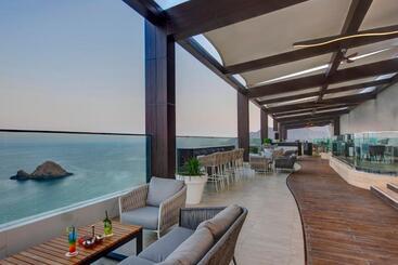 هتل Royal M Al Aqah Beach Resort By Gewan
