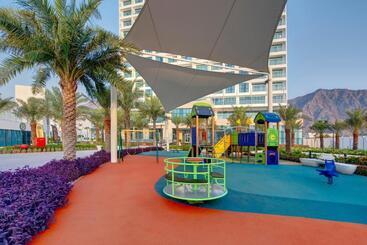 هتل Royal M Al Aqah Beach Resort By Gewan