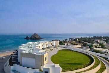 هتل Royal M Al Aqah Beach Resort By Gewan