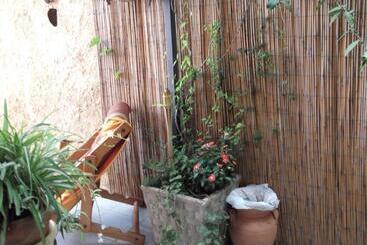 هتل B&b La Casa Di El