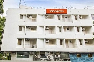 Hotel Fabexpress Kalyan